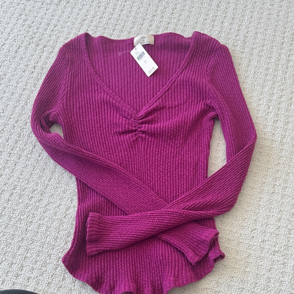 Anthropologie Ribbed V-Neck Long Sleeve Top in Magenta new with tags
